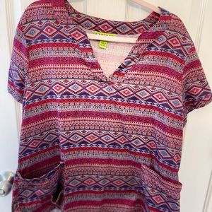 Women’s size 2X Crocs Scrub Top